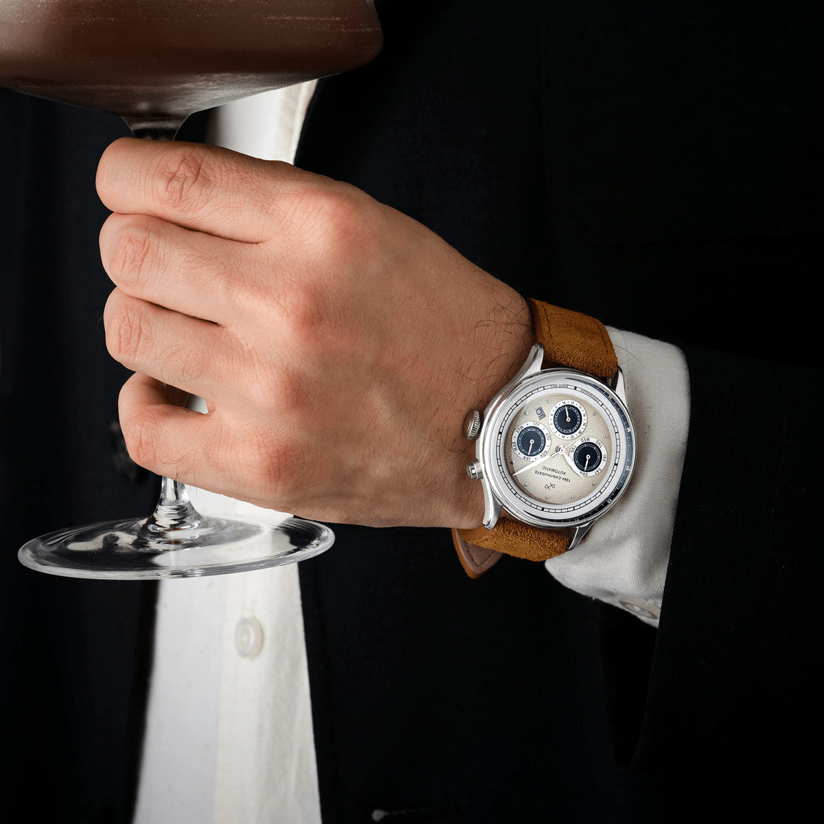 AV86 1564 Chronodate Automatic – Steel / Off White