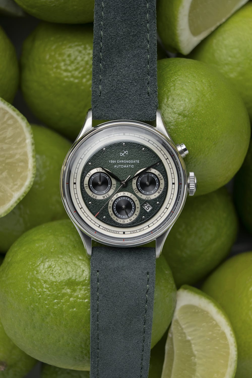 AV86 1564 Chronodate Automatic – Steel / Garnish Green Limited Edition