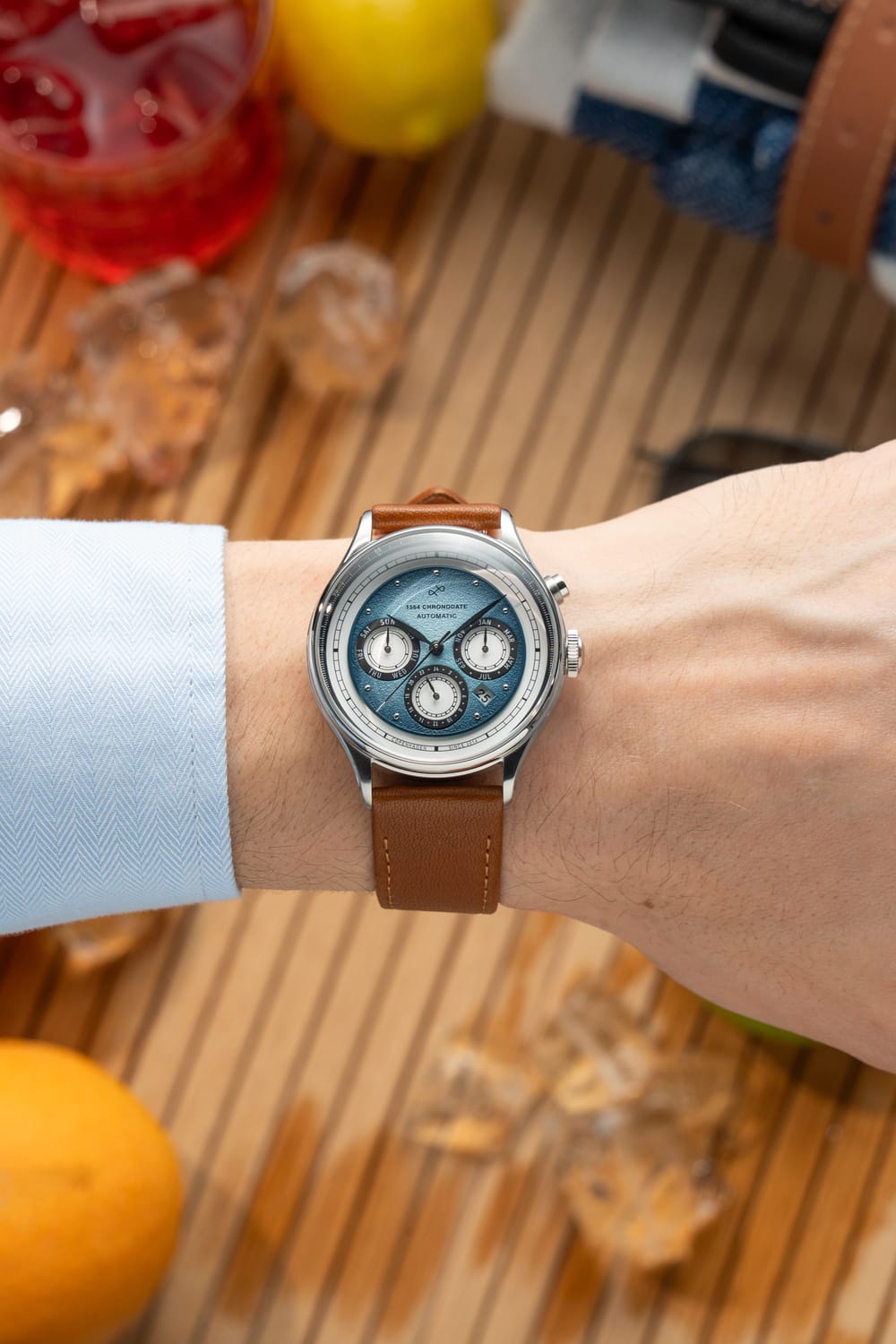 AV86 1564 Chronodate Automatic – Steel / Ice Blue & White
