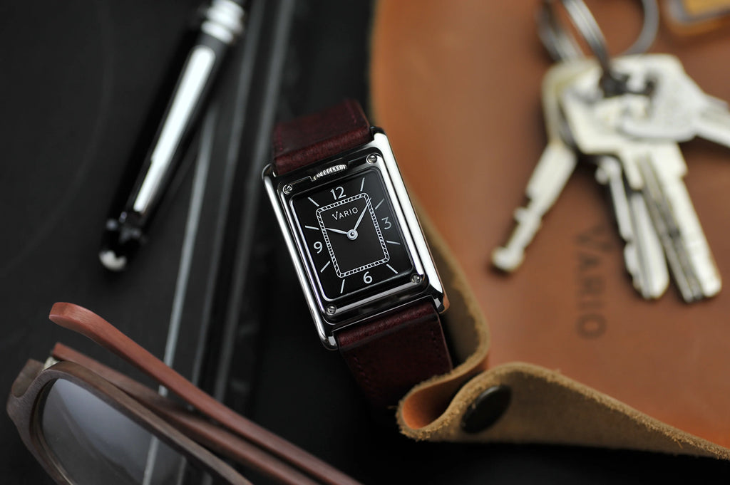 VARIO VERSA Reversible Dual Time – Gunmetal / White