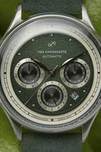 AV86 1564 Chronodate Automatic – Steel / Garnish Green Limited Edition