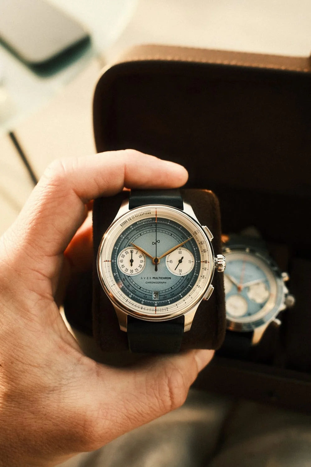 AV86 1934 Multichron – Steel / Sky Blue