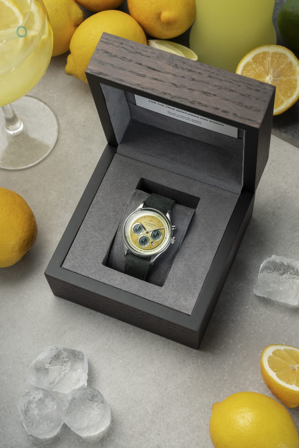 AV86 1564 Chronodate Automatic – Steel / Limoncello Limited Edition