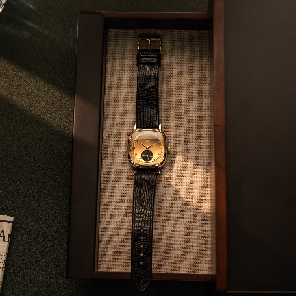 AV86 1954 Amalfi Mechanical - Gold / Gold