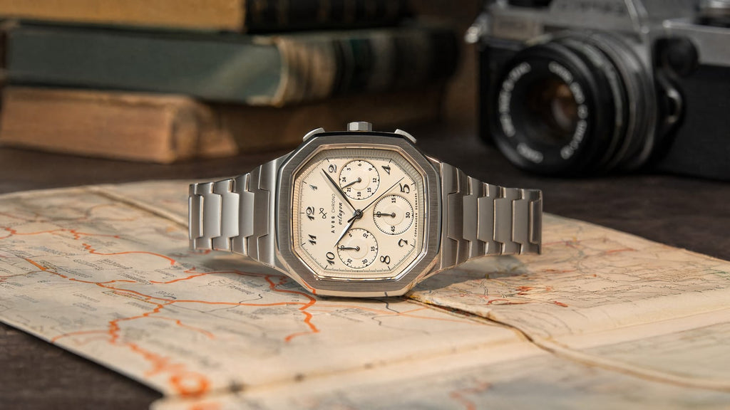 AV86 1904 Chronograph - Steel / Off White