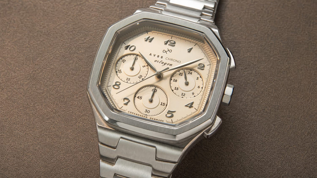 AV86 1904 Chronograph - Steel / Off White