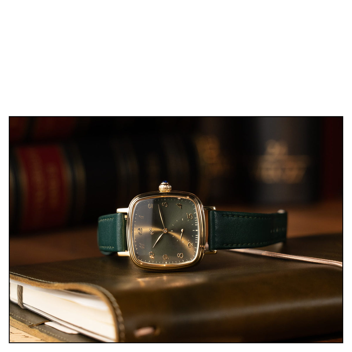 AV86 1954 Capri Mechanical – Gold / Green
