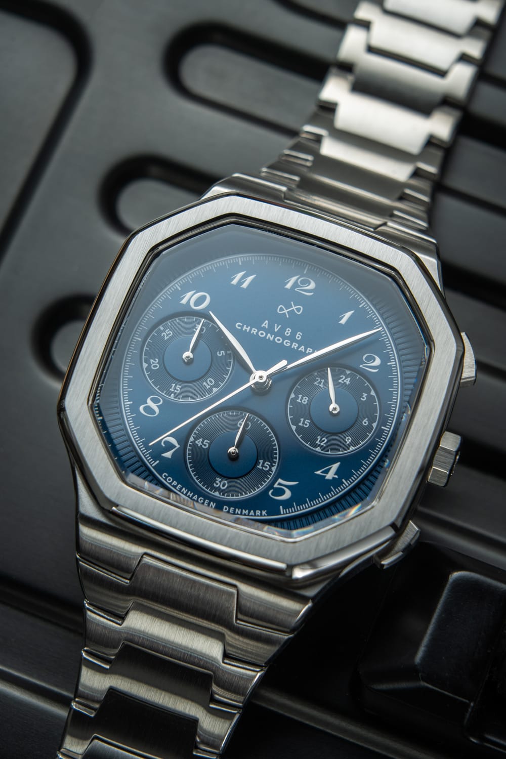 AV86 1904 Chronograph - Steel / Blue